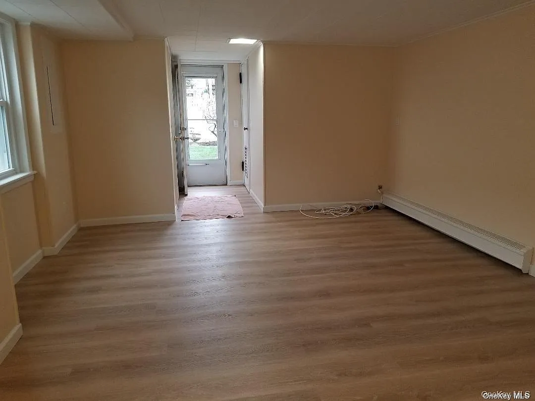 Building Photo - 608 E Penn St #WALK-IN