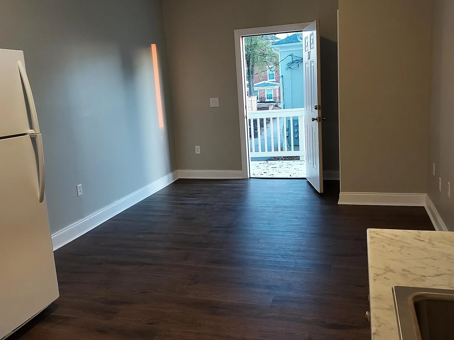 121 - 137 Sharpe Street - 137 — Photo 4
