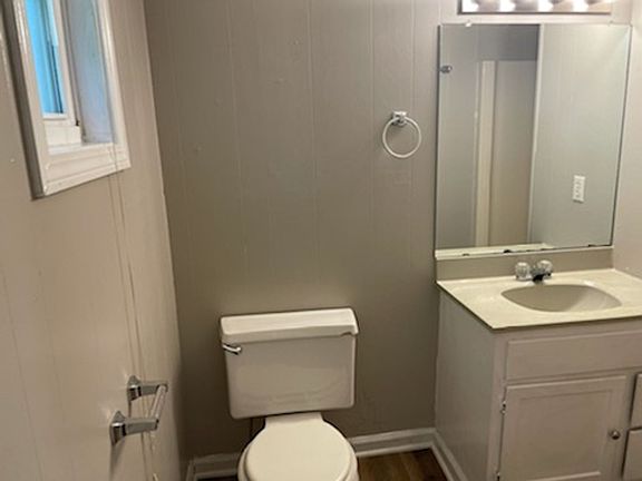 5th image of 102 Saint Charles St #3