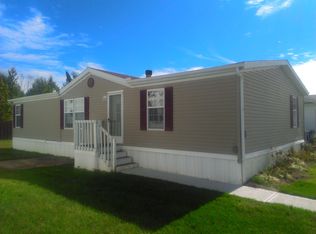 6 E Meadow Dr, Batavia, OH 45103