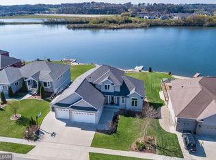 3146 Lake Vista Dr NW, Rochester, MN 55901