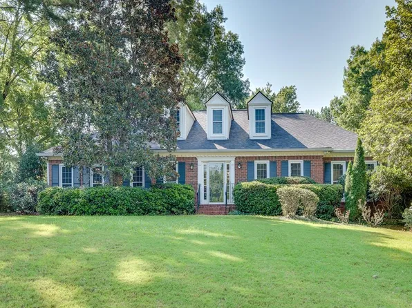 150 Lakemont Dr, Fayetteville, GA 30215