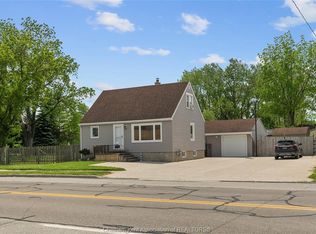 64 Park Ave E, Chatham Kent, ON N7M3V4