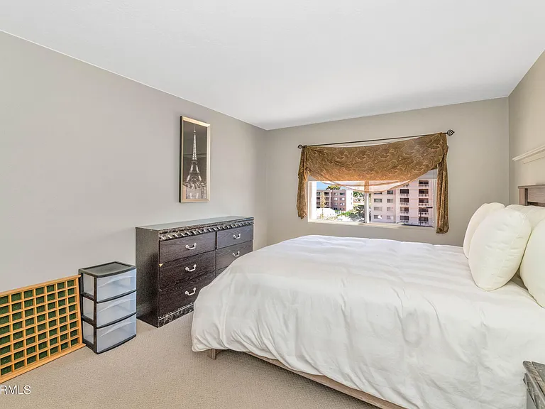 7830 E Camelback Rd #411 — Photo 13