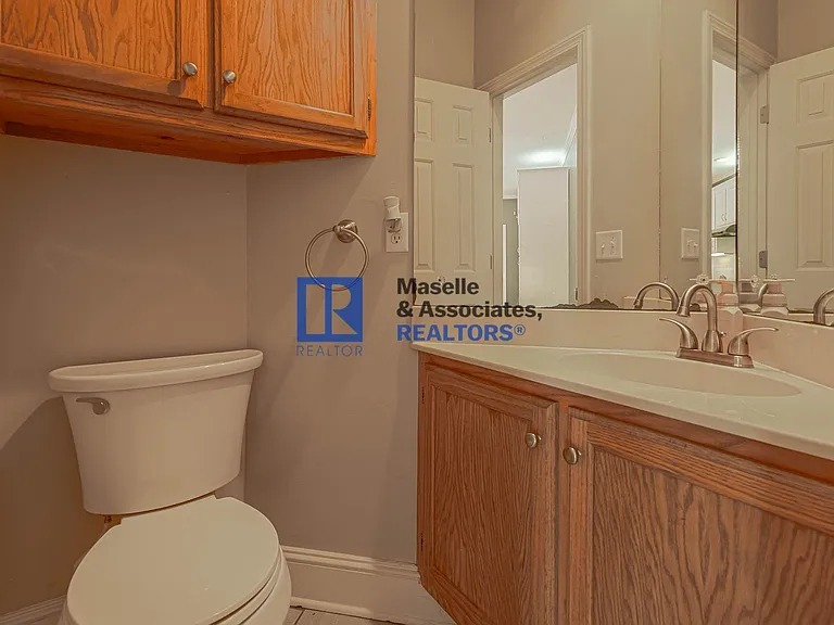 1046 Newland St — Photo 21