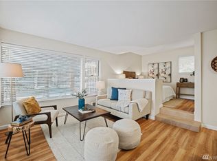 3910 Whitman Ave N #2, Seattle, WA 98103