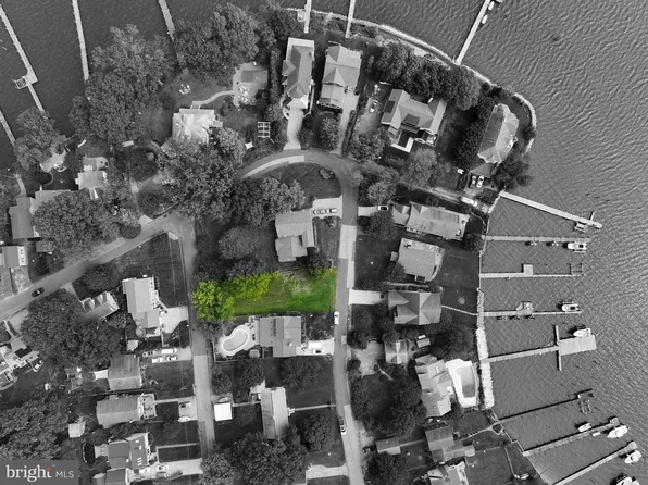 527 Bayview Point, Edgewater, MD 21037