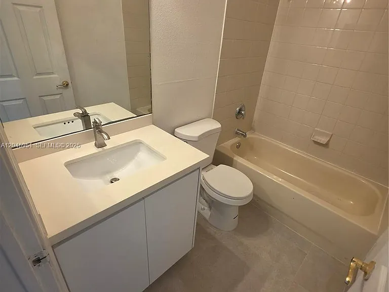2532 SW 85th Ter #102 — Photo 18