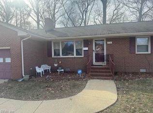 218 Watkins Dr, Hampton, VA 23669