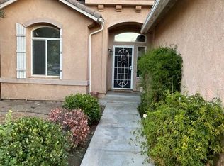 2909 Balance Rock Ln, Bakersfield, CA 93313