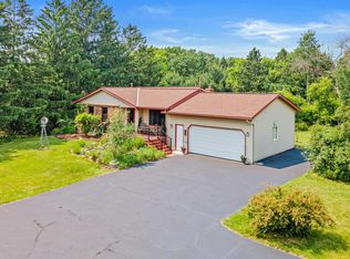 964 Wert Rd, Hudson, WI 54016