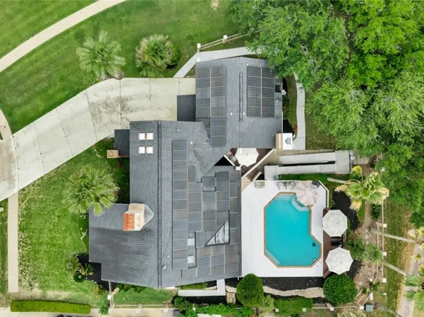 103 Tracy Ln, Victoria, TX 77904
