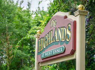 27 Knutsen Dr, West Orange, NJ 07052