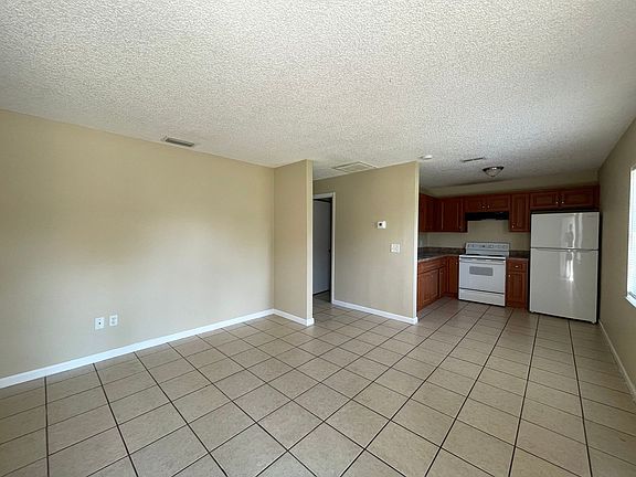 4th image of 1330 Payne St #12224