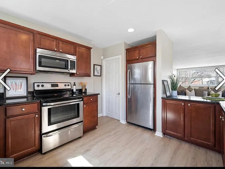 836 Conestoga Rd — Photo 21