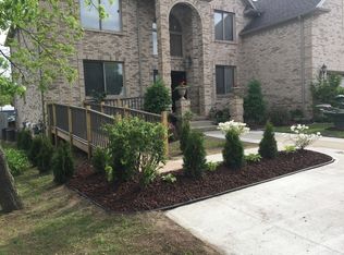 29531 John Hauk St, Garden City, MI 48135