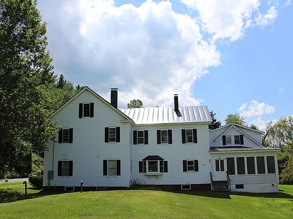 2nd image of 207 River Rd