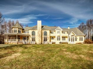 603 Martins Ln, Red Bank, NJ 07701