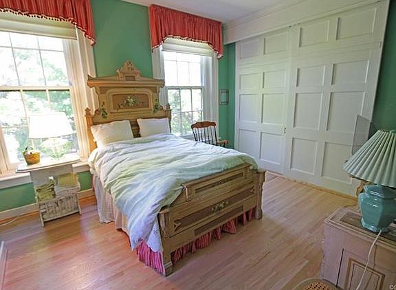 5th image of 1441 Floyd Ave #207