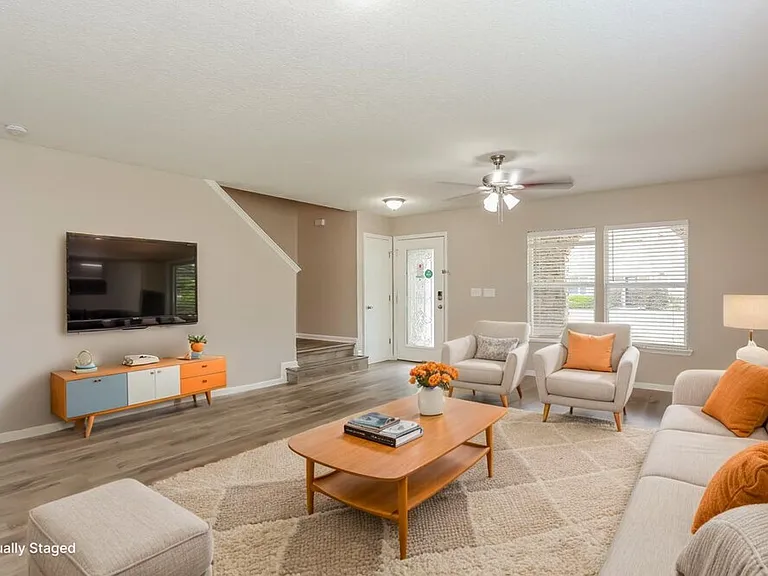 12290 Lawson Creek Dr — Photo 4