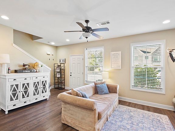 3rd image of 3855 Academy Dr Unit 505