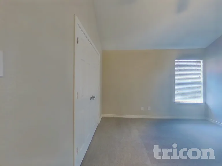 1116 Monticello Dr — Photo 10