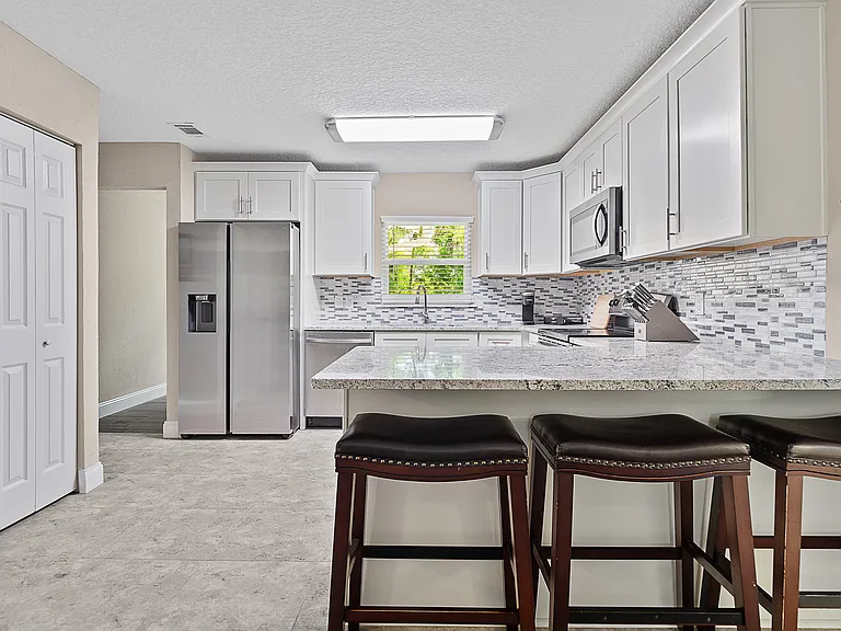 32 Pine Crest Ln — Photo 8