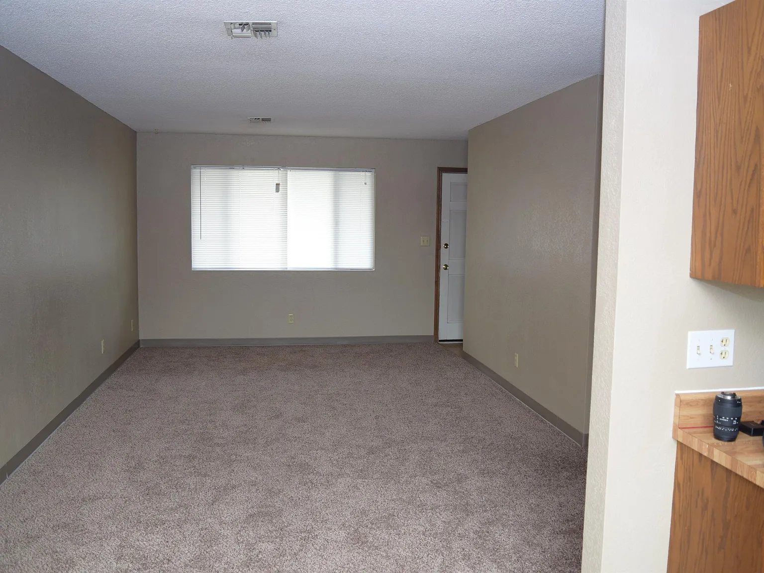 1306 Cherry Place - A — Photo 3