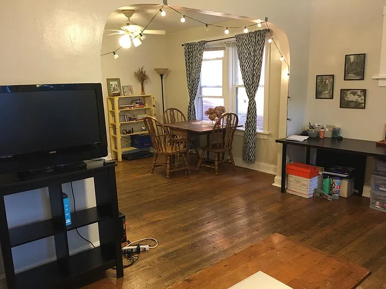 2143 Maury Ave — Photo 4