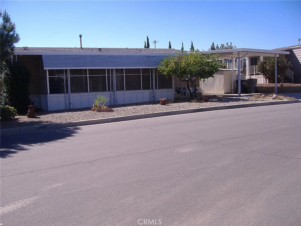2 bed, 1440 sqft, $1,900 — Photo 3