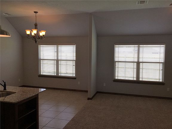 5th image of 14801 Broadway Ct