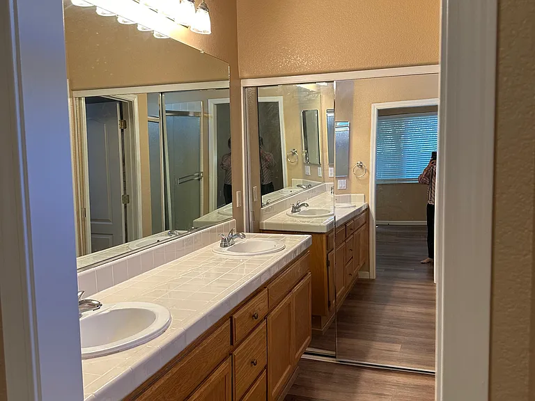 3220 Balada Way — Photo 2