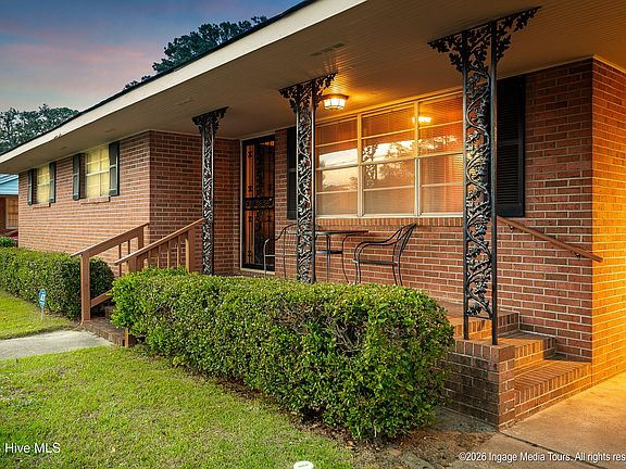5th image of 407 Kirkland Drive