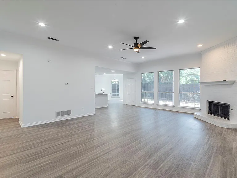 3608 Marianne Cir — Photo 4