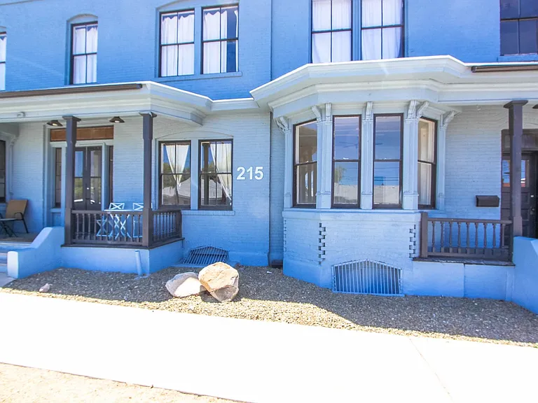 215 E Willis St — Photo 7