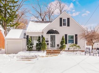 1703 Lyndhurst Rd, Lyndhurst, OH 44124