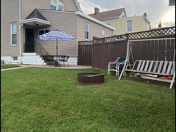 5th image of 320 Jefferson Ave
