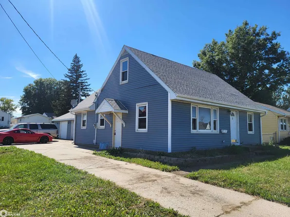 1709 E Nevada St, Marshalltown, IA 50158
