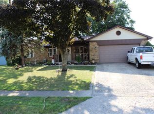 320 King Arthur Dr, Franklin, IN 46131