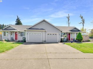 5911 A St, Springfield, OR 97478