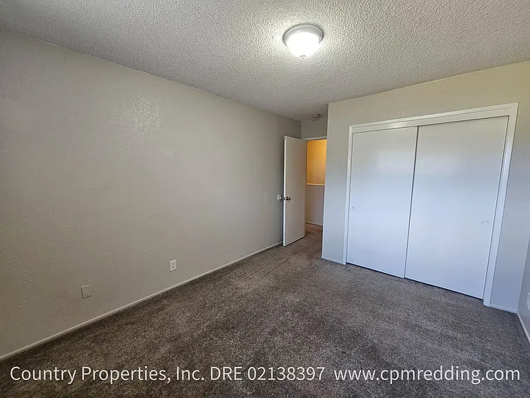 2951 Robert Ct — Photo 12