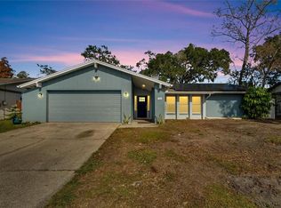 822 Pebblewood Dr, Brandon, FL 33511