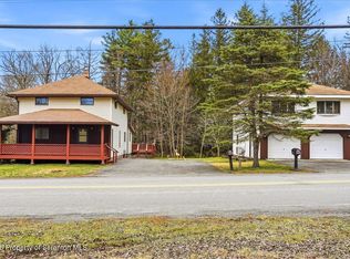 59 Tobyhanna Rd, Gouldsboro, PA 18424