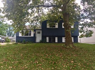 340 Parkdale Dr, West Jefferson, OH 43162