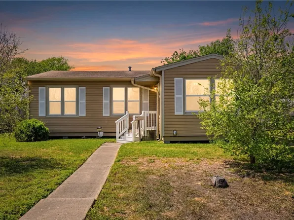 3651 Lawnview St, Corpus Christi, TX 78411