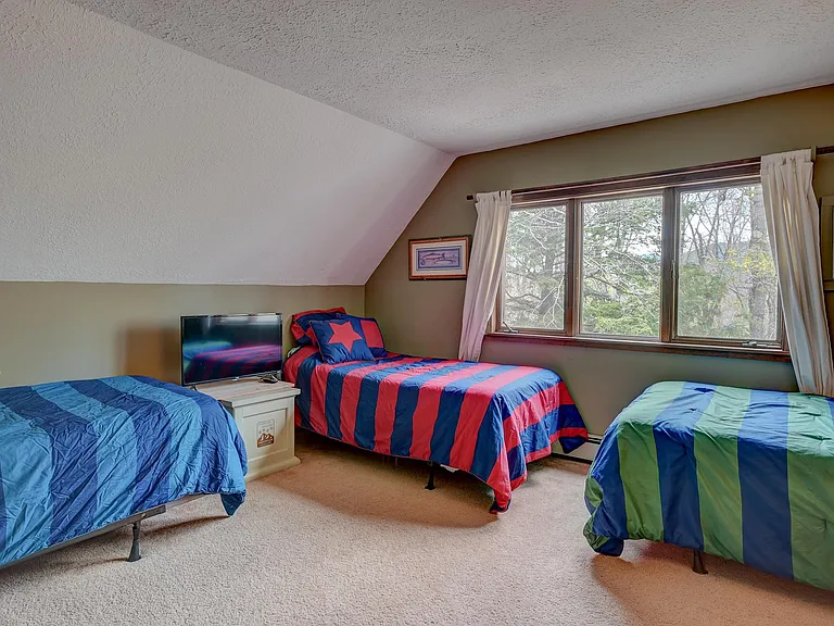 21 Littlefield Rd — Photo 33