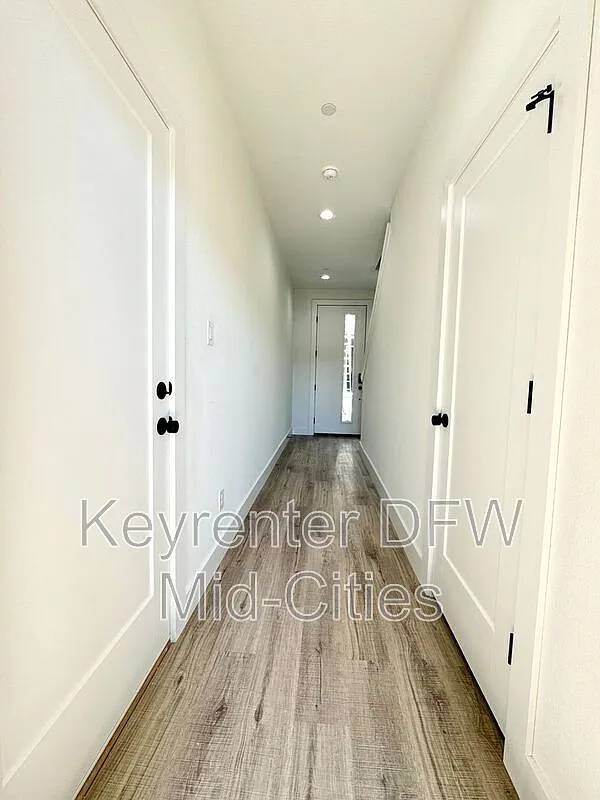 Building Photo - 7327 Uloho Way