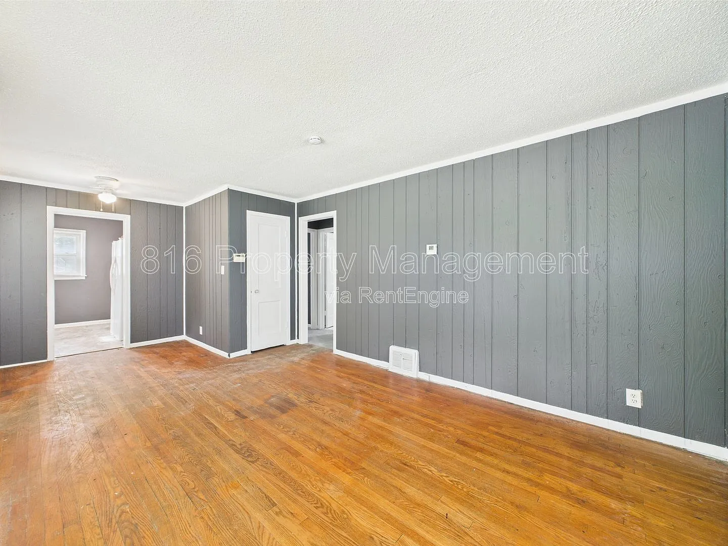 3 bed, 1.5 bath, 1380 sqft, $1,350 — Photo 3