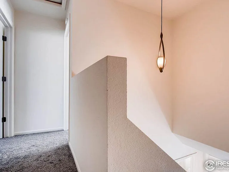 702 Crown Ridge Ln #2 — Photo 3