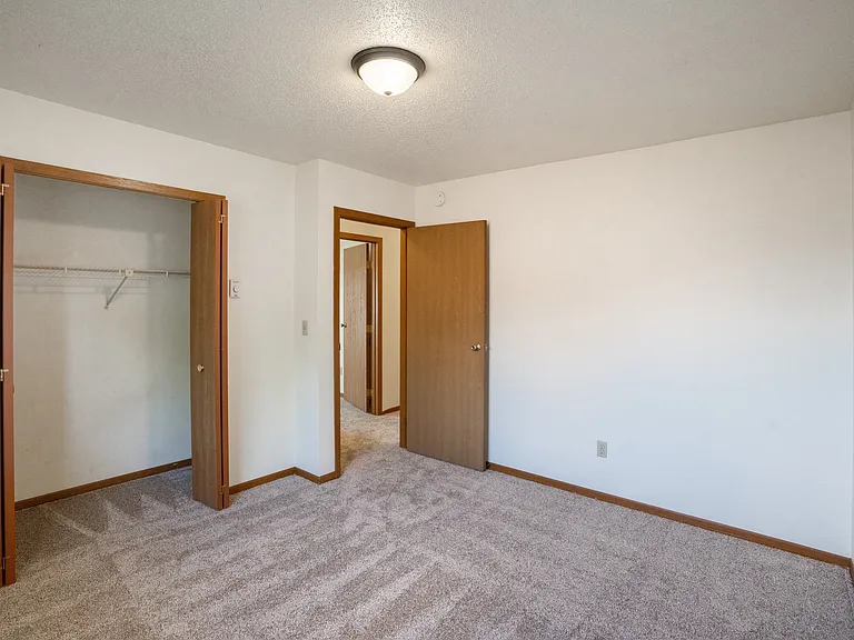 Fargo, ND Hunters Run 2 Apartments | Bedroom